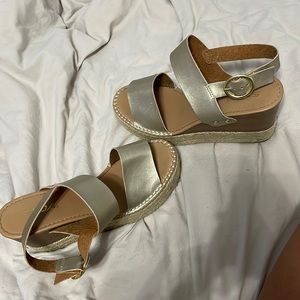 Wedge sandals size 9